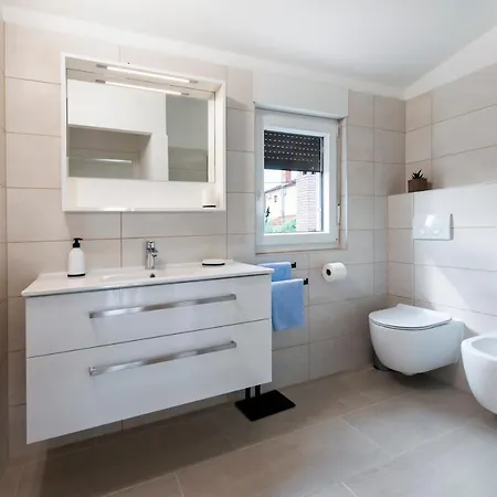 Apartment Rosa Rovigno Esterno foto